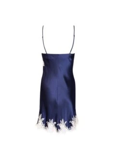 Lise Charmel - Splendeur Soie Nuisette Charme Marine 7 Lise Charmel - Splendeur Soie Nuisette Charme Marine -Sous-Vêtements Féminins 2749c58e7478af3d559b758cfd7b1b2315feede8 alc1080 splendeursoie nuisettecharme splendeurmarine 2 857600b1 d531 44d5 b0f1 e56098ed2b18