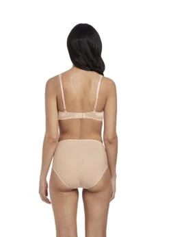 Wacoal - Eglantine Soutien Gorge Classique À Armatures Crème Brulée 7 Wacoal - Eglantine Soutien Gorge Classique À Armatures Crème Brulée -Sous-Vêtements Féminins WEBFA662 CBE back Wacoal Lingerie Eglantine Creme Brulee Classic Underwired Bra.jpg 768x1075 pdp tablet