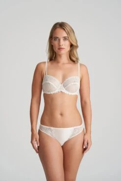 Marie Jo - Jane Slip Rio Crème Boudoir 7 Marie Jo - Jane Slip Rio Crème Boudoir -Sous-Vêtements Féminins eservices marie jo lingerie briefs jane 0501330 natural 0 3579124 23928fe9 551c 49a4 bae4 820abb277679