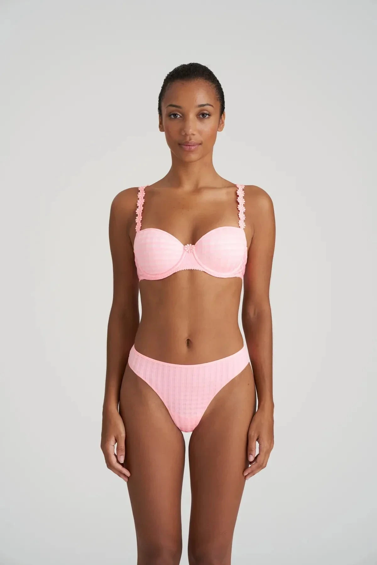 Marie Jo - Avero Soutien-Gorge Balconnet Rembourré Parfait Rose 5 Marie Jo - Avero Soutien-Gorge Balconnet Rembourré Parfait Rose – Image 3